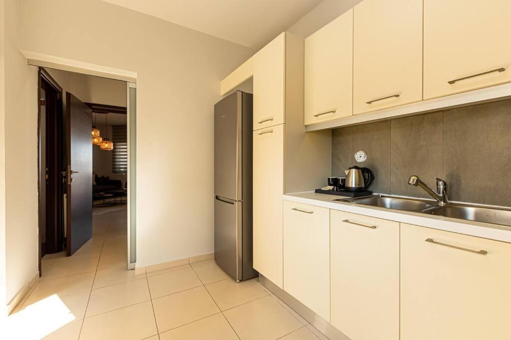 Nh Urban Living In Nea Alikarnassos Appartement Héraklion
