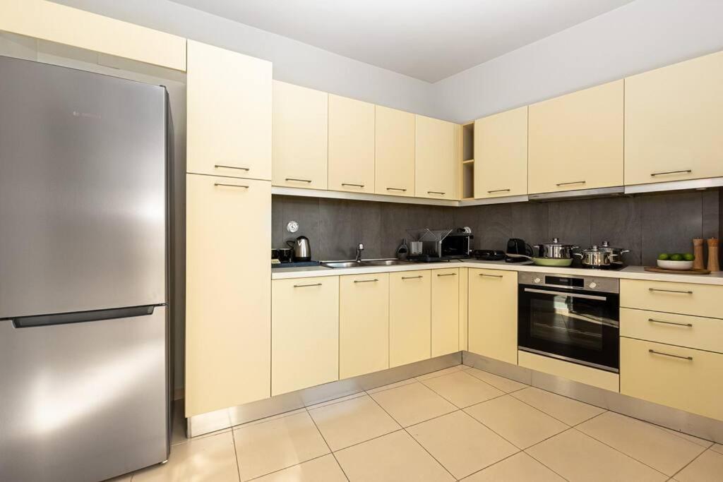 Appartement Nh Urban Living In Nea Alikarnassos