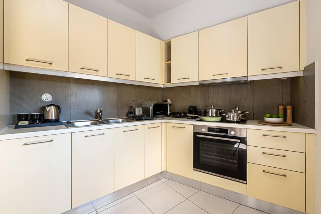 Nh Urban Living In Nea Alikarnassos Appartement *